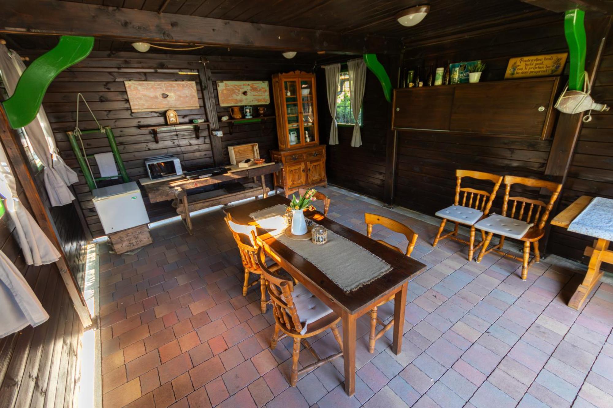 Resort Pod Orehi - Bled - Apartma & Glamping & Savna Exterior photo